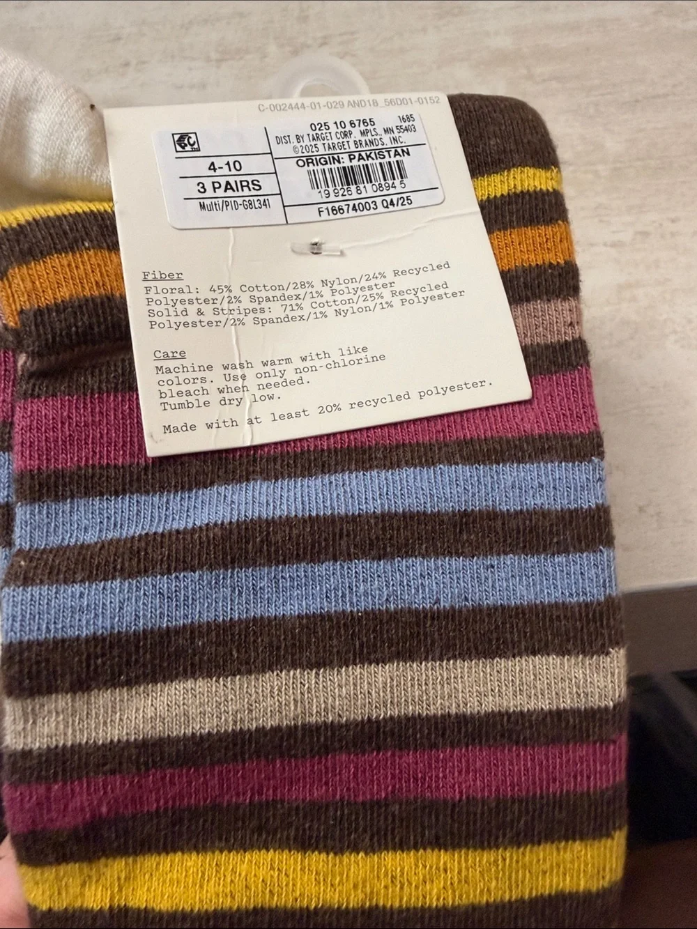a new day Women's 3-Pack Crew Socks in Brown, Cream and Multicolor